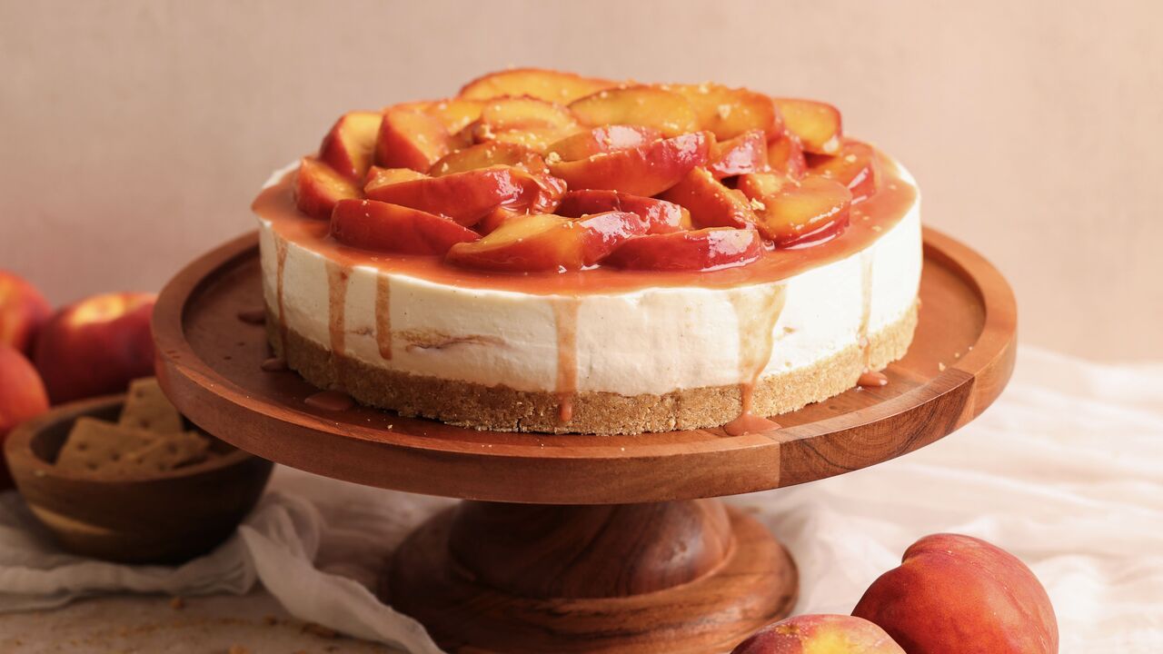 No Bake Peach Cheesecake | C&H® Sugar